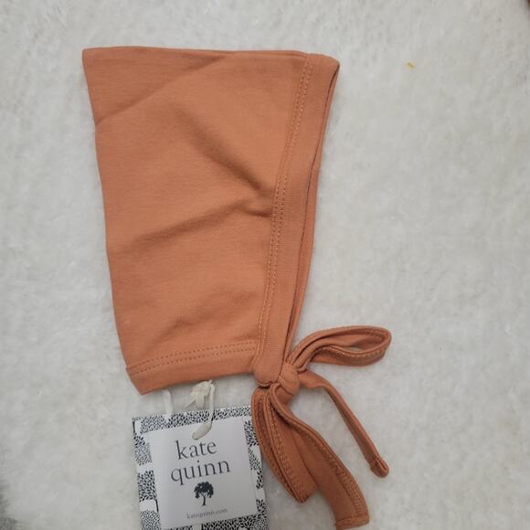 Kate Quinn Organics Other - Kate Quinn Clay Elf Hat